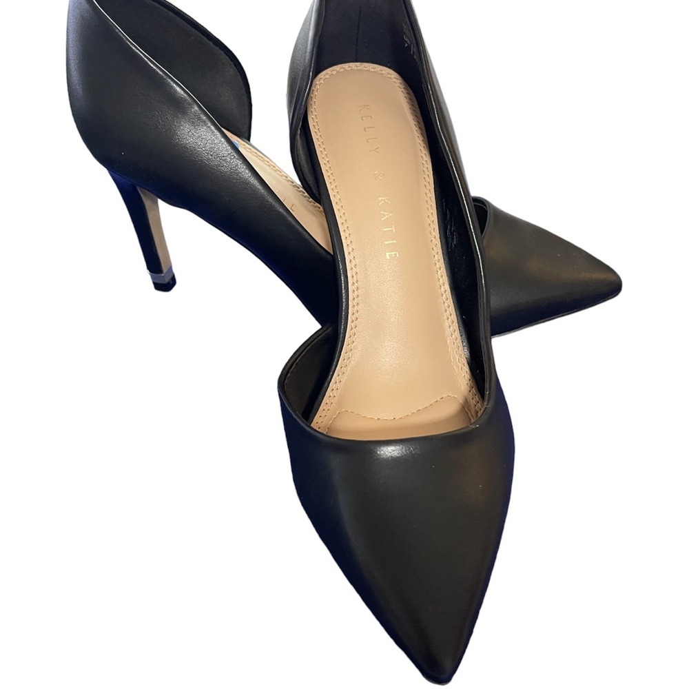 Black high heel Kelly & Katie